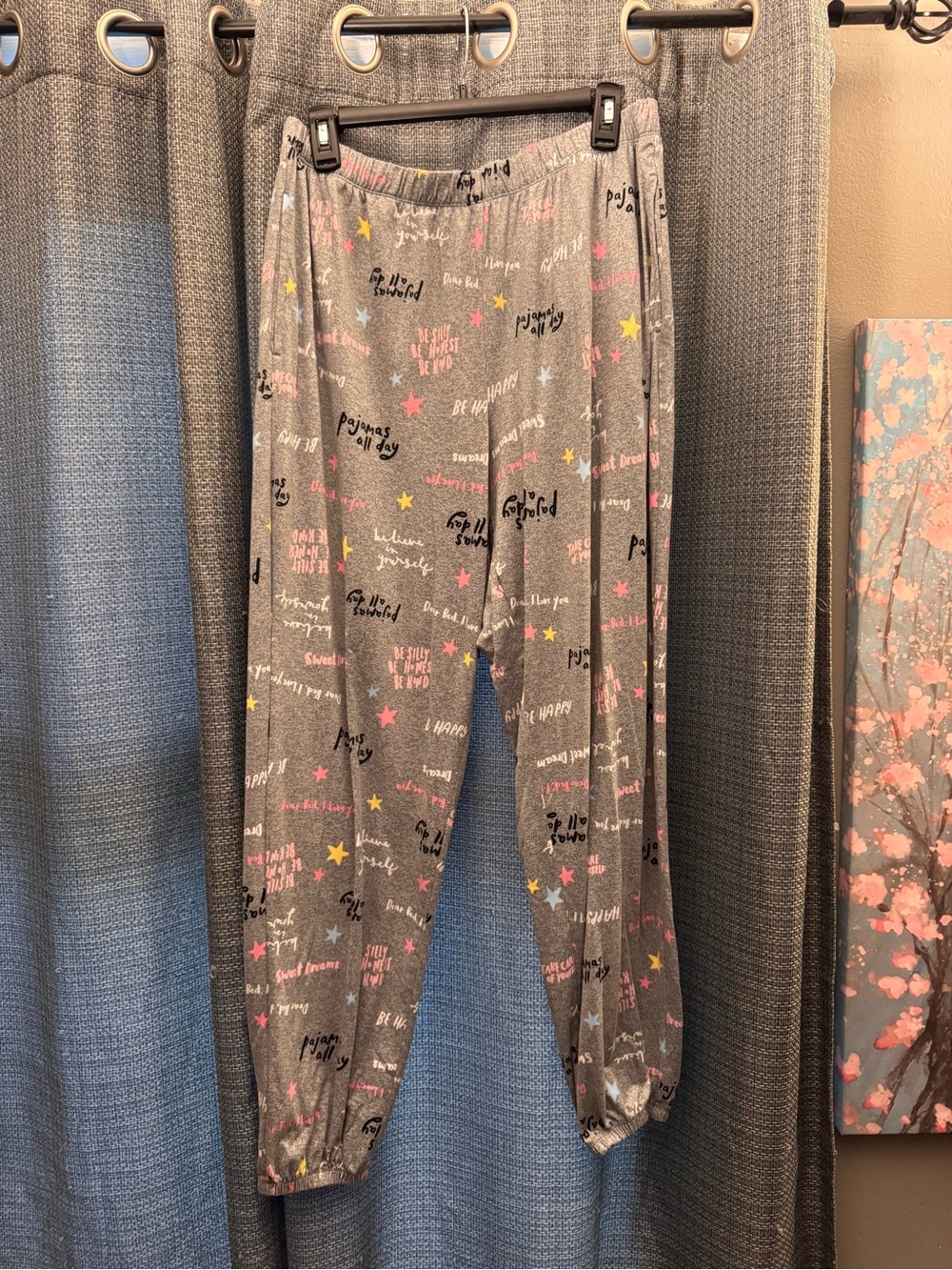 Women’s 2pc Pajama Set - Picture 2 of 11